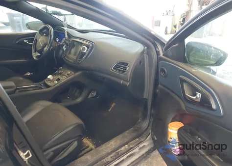 2015 Chrysler 200 S z USA, uszkodzony, nr VIN 1C3CCCBG1FN613745